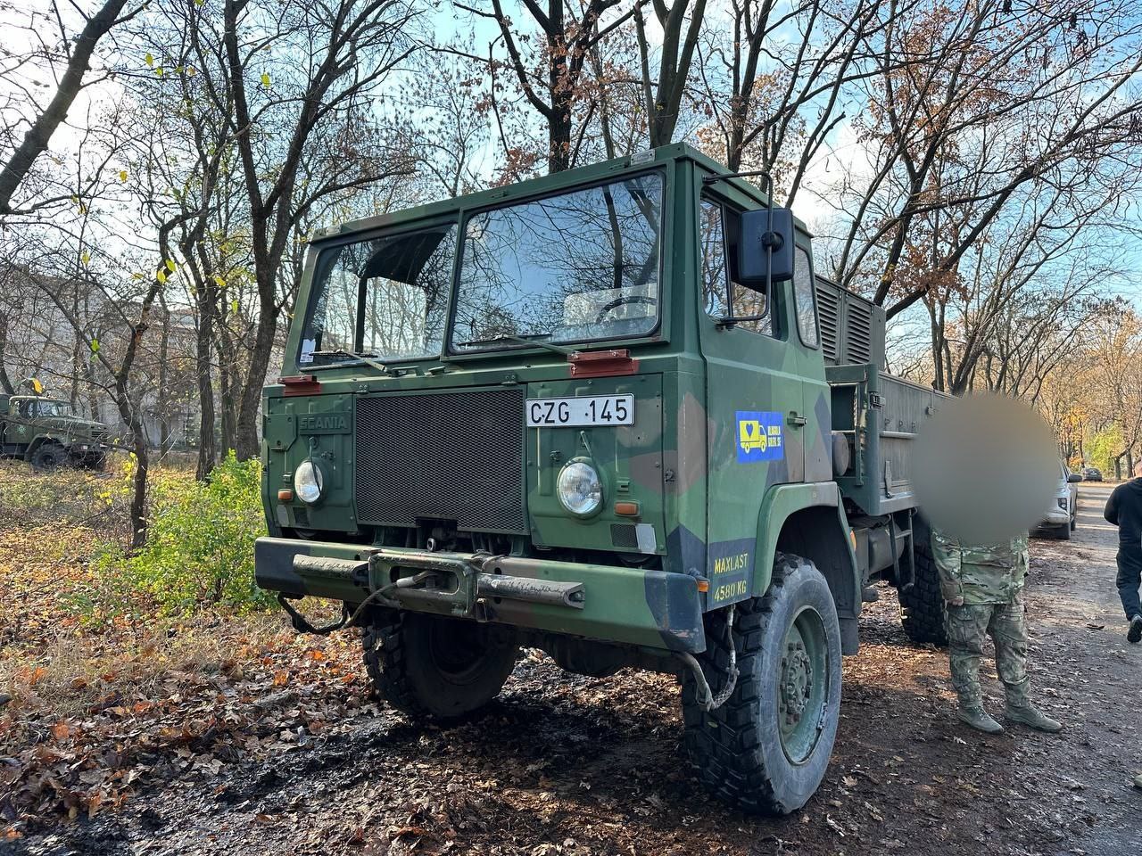 Друга автівка для військових